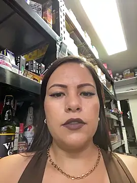 MIA ROSSEEE online show from 05-06-26, 01:16
