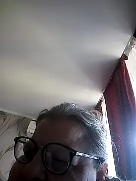 Snapshot of MartaMia68 chatting on 04-14-26, 07:36 MartaMia68 online show from 04-14-26, 07:36