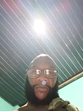 goodloveboss online show from 04-15-26, 05:47