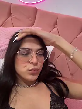 Snapshot of Bebezinhats chatting on 04-13-26, 06:08 Bebezinhats online show from 04-13-26, 06:08