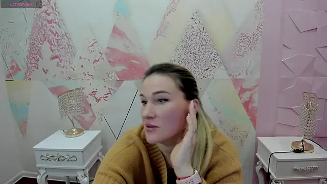 Snapshot of Helly_nanci chatting on 04-09-26, 11:15 Helly nanci online show from 04-09-26, 11:15