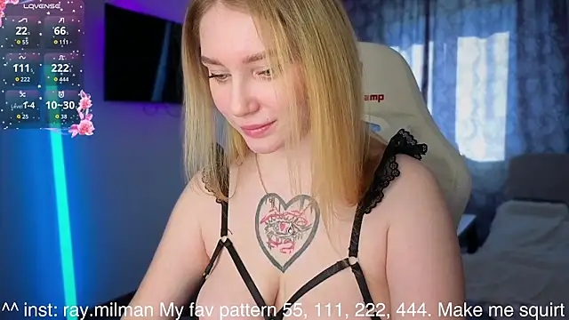 AliceMilr online show from 04-10-26, 10:20