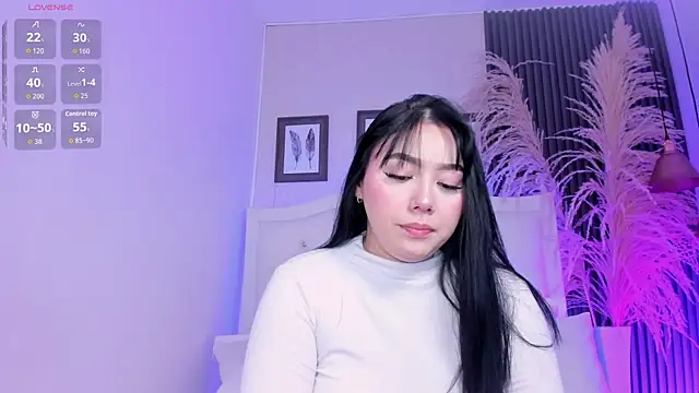 kitty bluuee online show from 07-30-26, 04:00