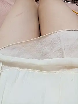 Snapshot of Suri-sexywett chatting on 04-09-26, 10:31 Suri-sexywett online show from 04-09-26, 10:31