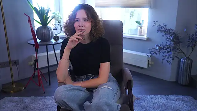 AgathaCarra online show from 04-12-26, 11:15