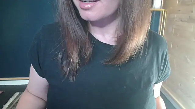 Snapshot of NicoleLove_ chatting on 07-13-26, 06:49 NicoleLove online show from 07-13-26, 06:49