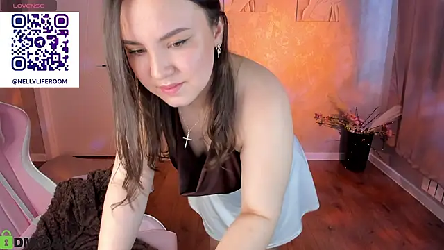 Snapshot of Nelie_Evans chatting on 05-07-26, 10:09 Nelie Evans online show from 05-07-26, 10:09