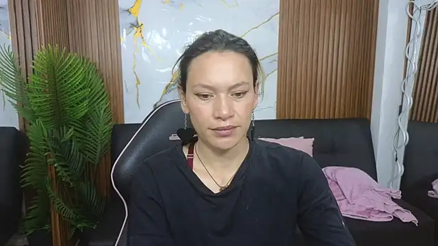 alonddra tay online show from 06-08-26, 11:32