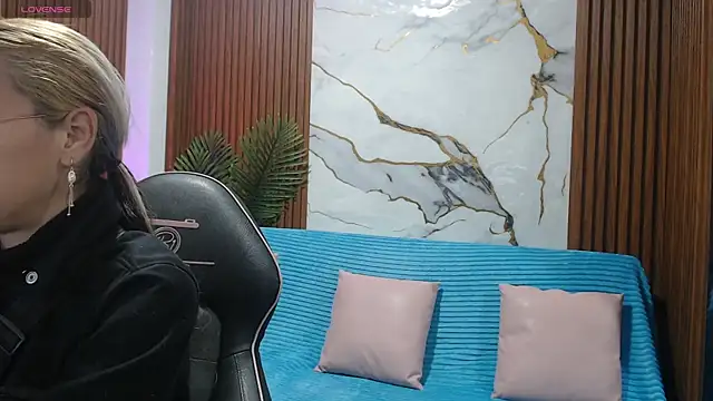 alonddra tay online show from 07-31-26, 11:31