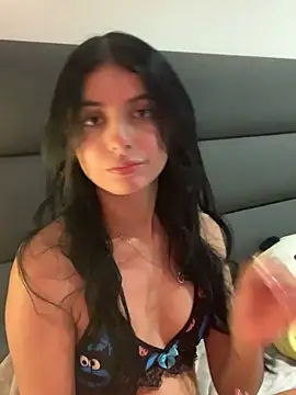 Snapshot of VIOLET_19XXX chatting on 07-19-26, 05:22 VIOLET 19XXX online show from 07-19-26, 05:22