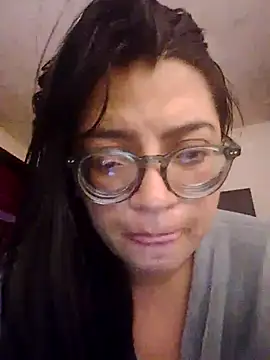 Snapshot of SOFI__10 chatting on 04-23-26, 07:09 SOFI 10 online show from 04-23-26, 07:09