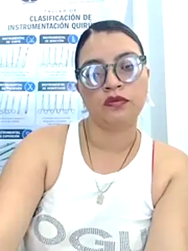 Snapshot of SOFI__10 chatting on 04-26-26, 02:26 SOFI 10 online show from 04-26-26, 02:26