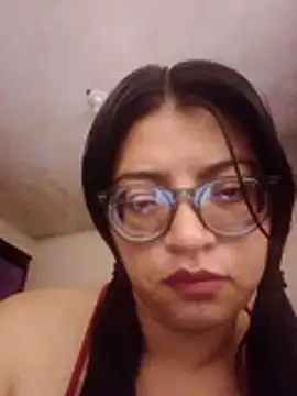 Snapshot of SOFI__10 chatting on 04-28-26, 05:45 SOFI 10 online show from 04-28-26, 05:45