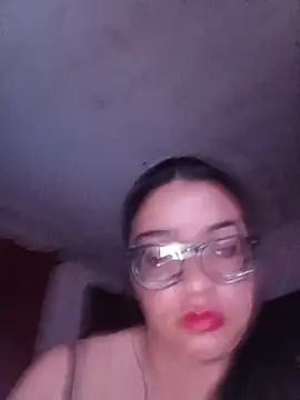 Snapshot of SOFI__10 chatting on 05-14-26, 09:38 SOFI 10 online show from 05-14-26, 09:38