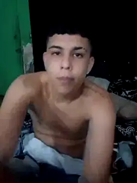 Snapshot of Jacobb_hott96 chatting on 05-13-26, 01:03 Jacobb hott96 online show from 05-13-26, 01:03