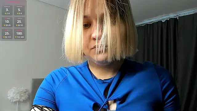 Snapshot of WaltraudDesporte chatting on 04-12-26, 08:08 WaltraudDesporte online show from 04-12-26, 08:08