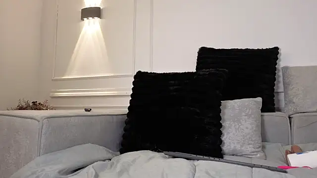 giigii hadidd online show from 06-05-26, 07:30