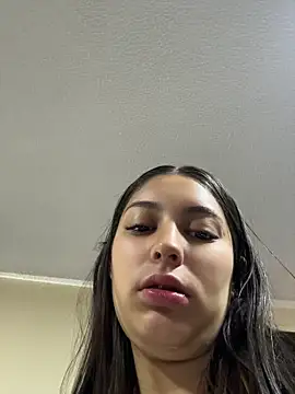 Lucyfer-fire online show from 04-24-26, 11:45