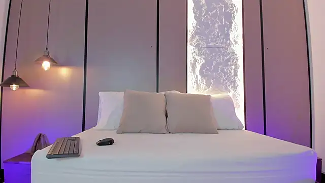 jade spinters online show from 06-18-26, 08:02