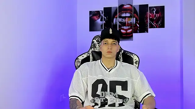 Snapshot of eithan_boy_ chatting on 07-03-26, 03:02 eithan boy online show from 07-03-26, 03:02
