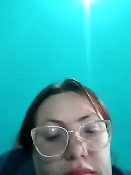 carolinhe26 online show from 04-16-26, 12:39