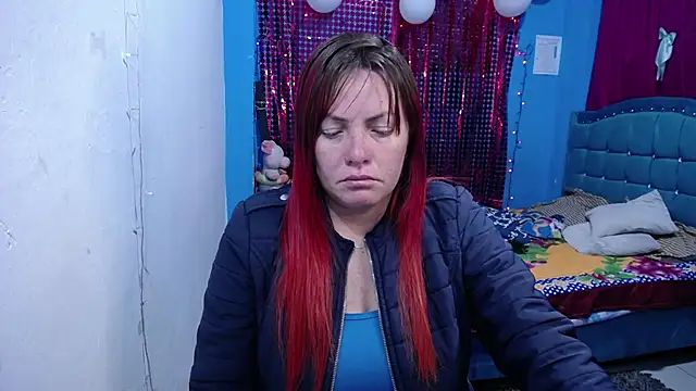 carolinhe26 online show from 04-19-26, 11:53