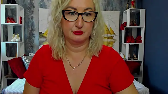 DianaFrances online show from 04-15-26, 09:27