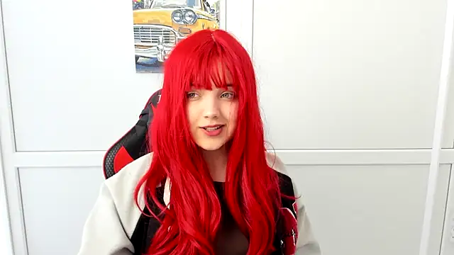 Snapshot of Caroline_cutte chatting on 04-17-26, 07:00 Caroline cutte online show from 04-17-26, 07:00