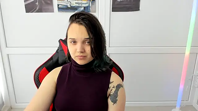 Snapshot of Caroline_cutte chatting on 05-13-26, 06:44 Caroline cutte online show from 05-13-26, 06:44