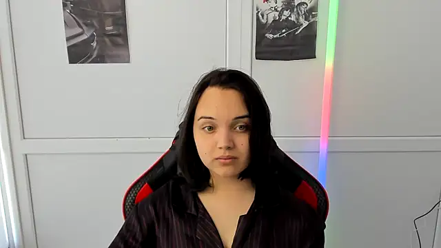 Snapshot of Caroline_cutte chatting on 05-23-26, 06:51 Caroline cutte online show from 05-23-26, 06:51