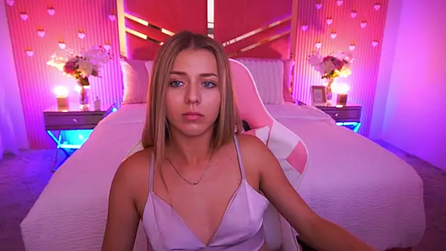 DoveLovee online show from 07-06-26, 03:03