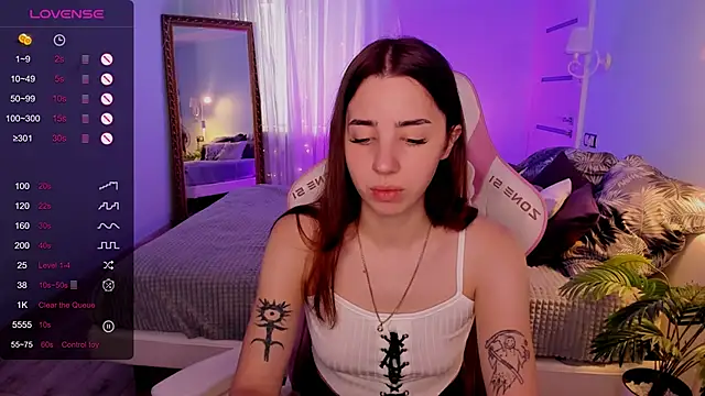 CharliGrace  online show from 06-23-26, 09:07