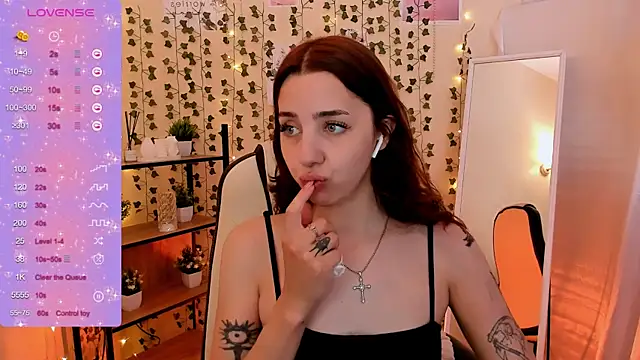 CharliGrace  online show from 07-05-26, 06:20