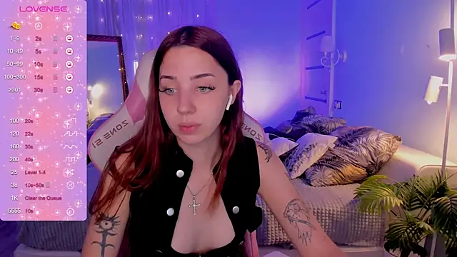CharliGrace  online show from 07-28-26, 11:17