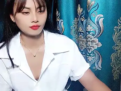 Snapshot of Bella86 chatting on 04-10-26, 06:45 Bella86 online show from 04-10-26, 06:45