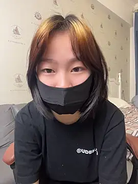 YouYou-999 online show from 04-10-26, 11:48