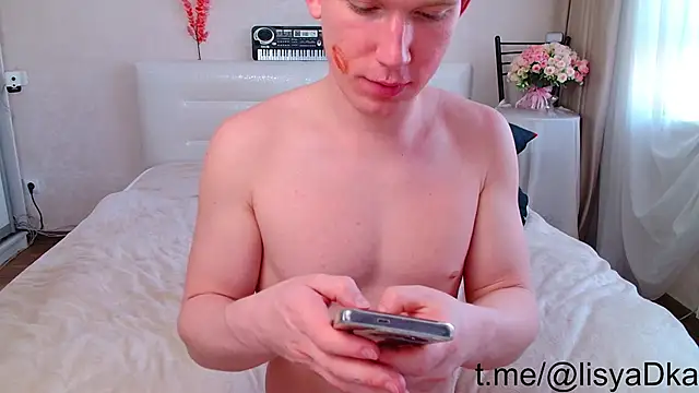 Snapshot of The_Slutty_Fox chatting on 04-25-26, 01:41 The Slutty Fox online show from 04-25-26, 01:41