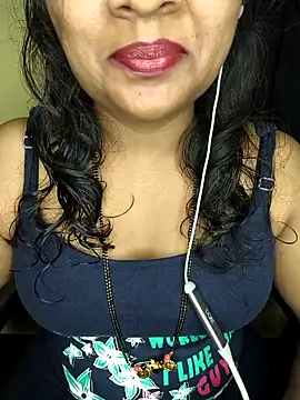 Snapshot of ur_love_kannada1 chatting on 04-25-26, 04:59 ur love kannada1 online show from 04-25-26, 04:59