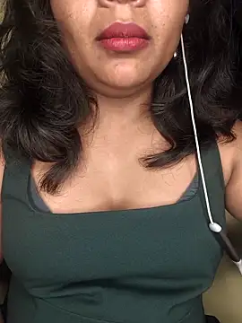 Snapshot of ur_love_kannada1 chatting on 05-02-26, 10:31 ur love kannada1 online show from 05-02-26, 10:31