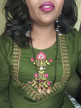 Snapshot of ur_love_kannada1 chatting on 05-20-26, 06:25 ur love kannada1 online show from 05-20-26, 06:25
