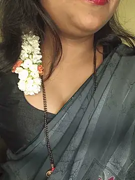 Snapshot of ur_love_kannada1 chatting on 06-11-26, 05:33 ur love kannada1 online show from 06-11-26, 05:33