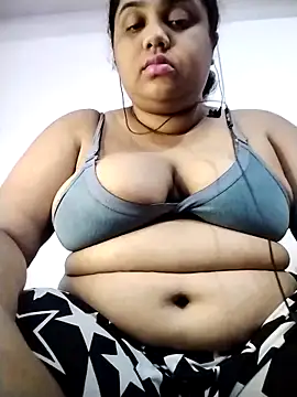 hotsilk21 online show from 04-22-26, 05:47