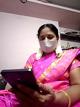Snapshot of Tamilaunty35 chatting on 06-13-26, 07:12 Tamilaunty35 online show from 06-13-26, 07:12