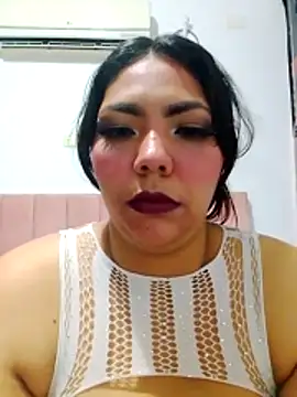 Izel  online show from 06-05-26, 03:24