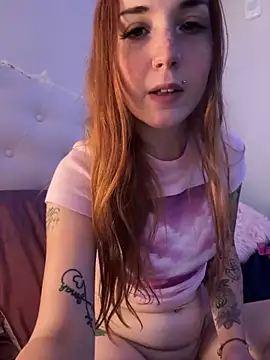 Snapshot of Sapphirelustxo chatting on 04-29-26, 07:42 Sapphirelustxo online show from 04-29-26, 07:42