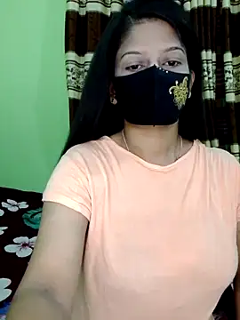 Snapshot of black-woman chatting on 05-24-26, 08:03 black-woman online show from 05-24-26, 08:03