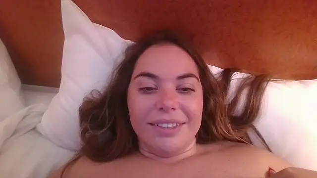 Snapshot of Sanny1609 chatting on 06-16-26, 08:44 Sanny1609 online show from 06-16-26, 08:44