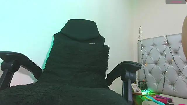 Sharonxt online show from 07-16-26, 08:37
