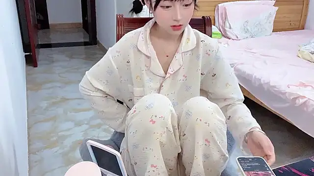Kaixin-baobao online show from 04-18-26, 10:52