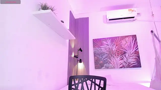 Snapshot of ivania_lua chatting on 04-29-26, 11:25 ivania lua online show from 04-29-26, 11:25